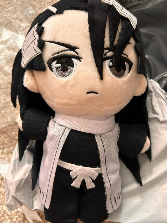 Bleach - Morbidi Peluche Di Ichigo Rukia Byakuya Toshiro Gin E Ulquiorra 20 Cm Peluches