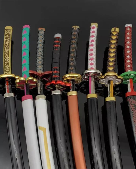 Demon Slayer / Kimetsu No Yaiba - Katana 25Cm In Metallo Ornamentale Katane & Spade