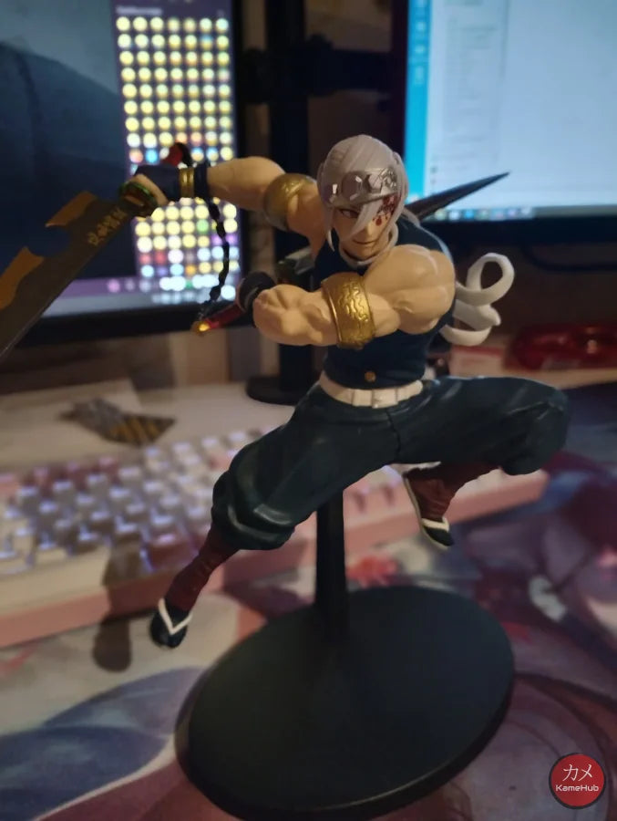Demon Slayer / Kimetsu No Yaiba - Uzui Tengen Action Figure Bandai Banpresto Vibration Stars
