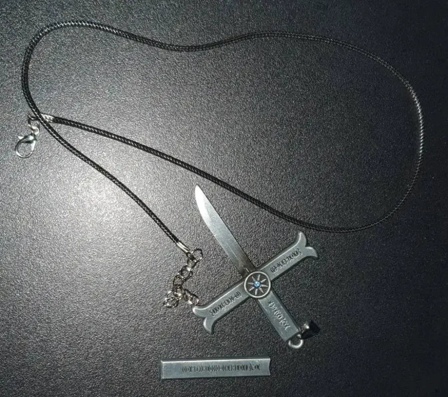 One Piece - Portachiavi E Collane Di Dracule Mihawk Accessori