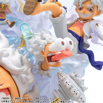 One Piece - Monkey D. Luffy Gear 5 Action Figure WCF x SHFiguarts