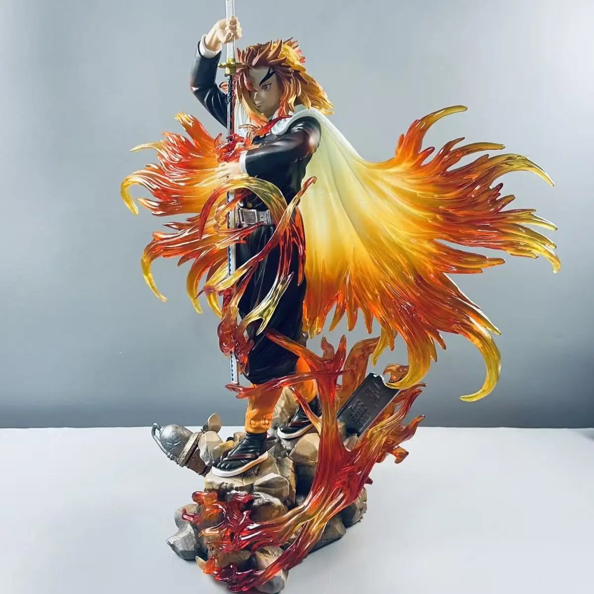 Demon Slayer: Kimetsu no Yaiba - Rengoku Kyojurou Action Figure