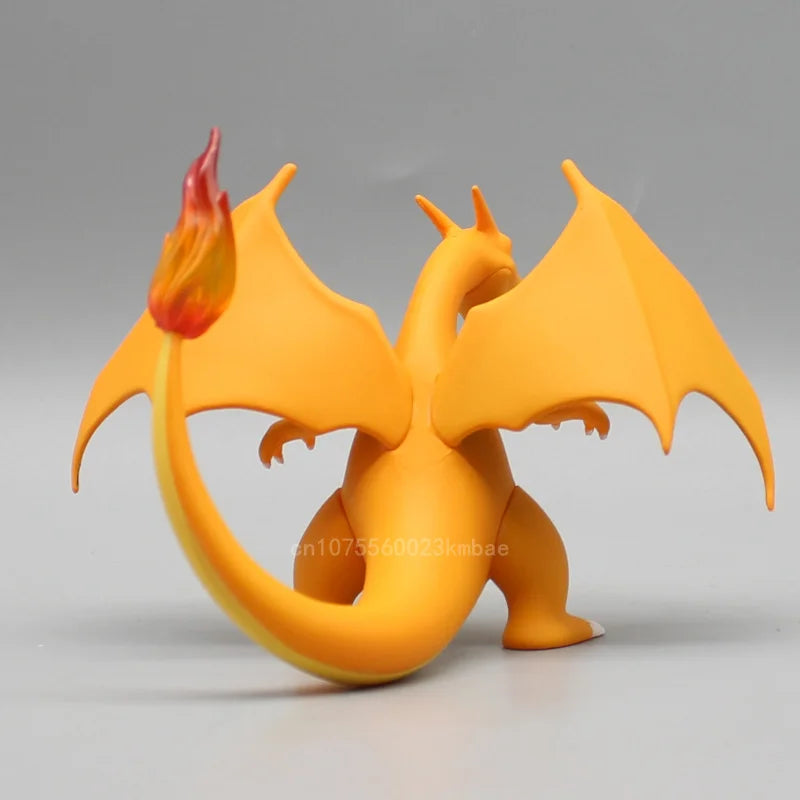 Pokémon - Charizard Mini Action Figure