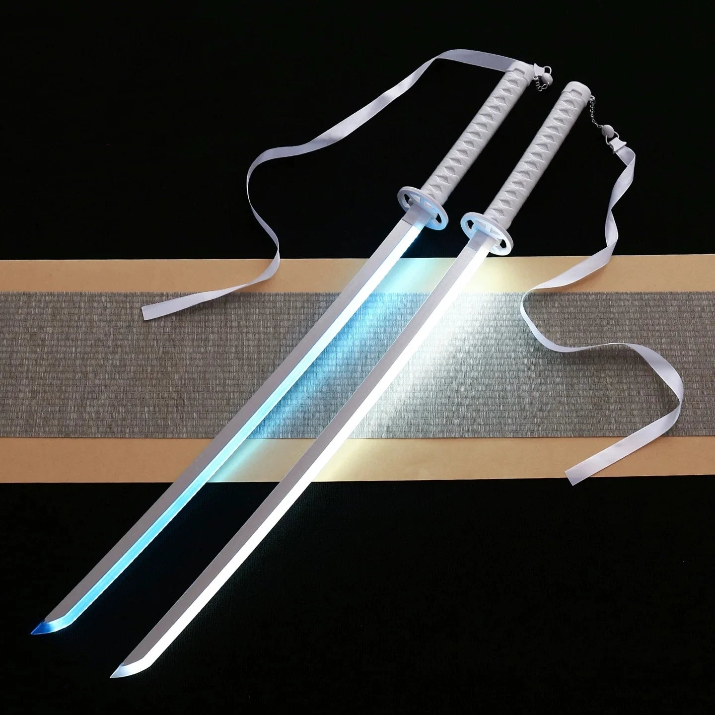 Bleach TYBW - Katana Zanpakuto con Luce LED