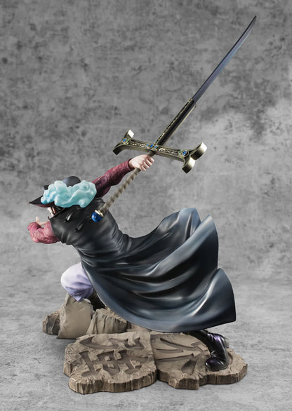 One Piece - Dracule Mihawk Action Figure MegaHouse POP NEO Maximum