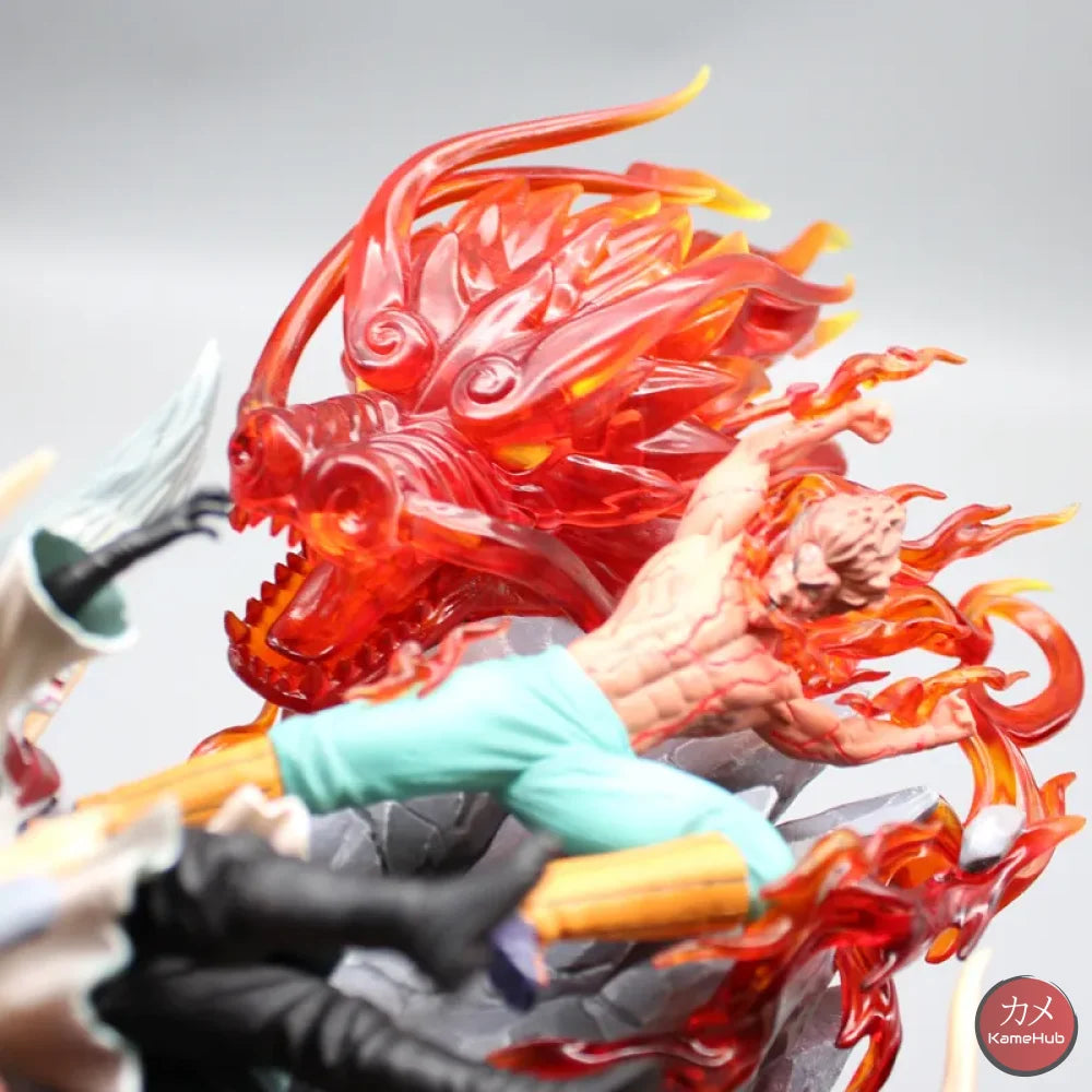 Naruto Shippuden - Maito Gai Vs Uchiha Madara Con Luce Led Action Figure