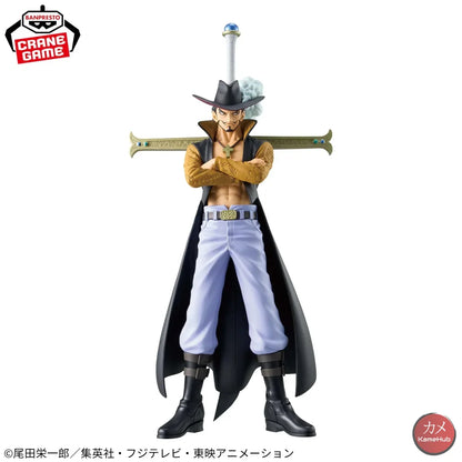 One Piece - Dracule Mihawk Action Figure Bandai Banpresto DXF Dracule Mihawk 17cm Action Figure