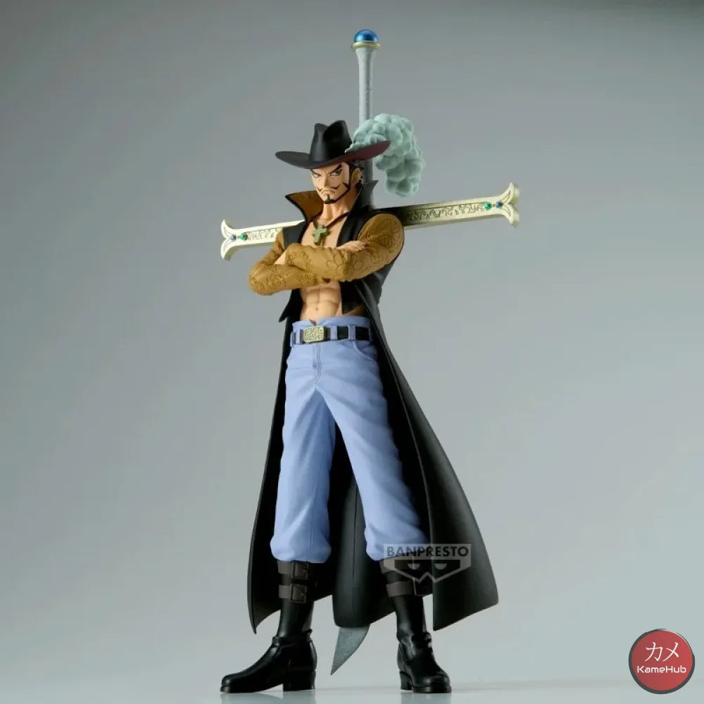 One Piece - Dracule Mihawk Action Figure Bandai Banpresto DXF Dracule Mihawk 17cm Action Figure