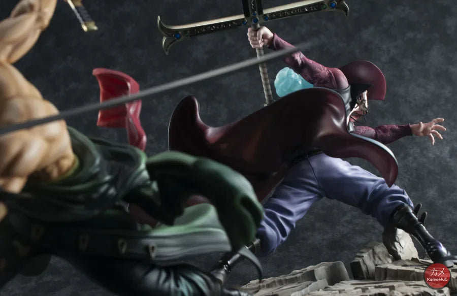 One Piece - Dracule Mihawk Action Figure Megahouse P.o.p Neo Maximum