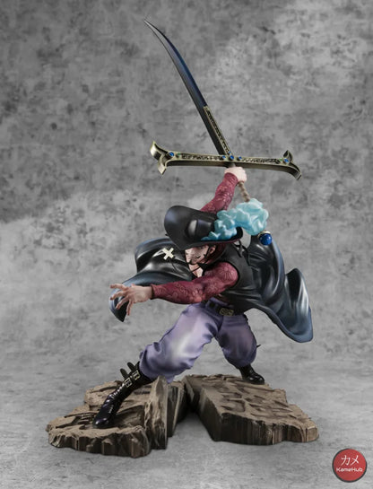 One Piece - Dracule Mihawk Action Figure Megahouse P.o.p Neo Maximum