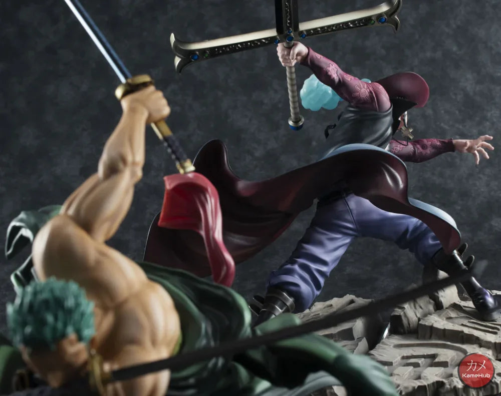 One Piece - Dracule Mihawk Action Figure Megahouse P.o.p Neo Maximum