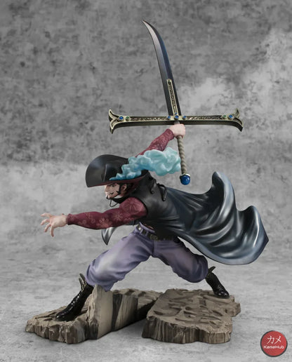One Piece - Dracule Mihawk Action Figure Megahouse P.o.p Neo Maximum