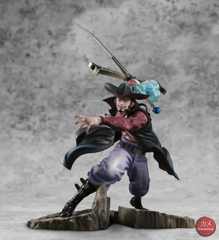 One Piece - Dracule Mihawk Action Figure Megahouse P.o.p Neo Maximum