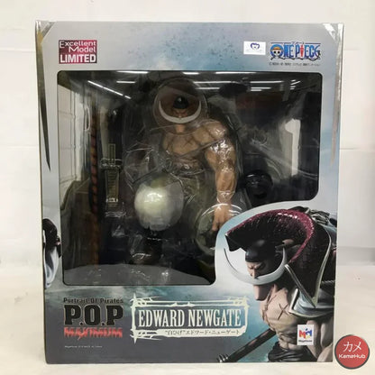 One Piece - Edward Newgate Action Figure Megahouse P.o.p Neo Maximum 30Cm