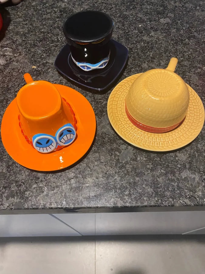 One Piece - Monkey D. Luffy Portgas Ace E Sabo Tazza Cappello In Ceramica Gadget