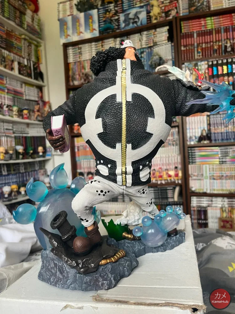 One Piece - Orso Bartholomew Action Figure Con Led