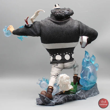 One Piece - Orso Bartholomew Action Figure Con Led