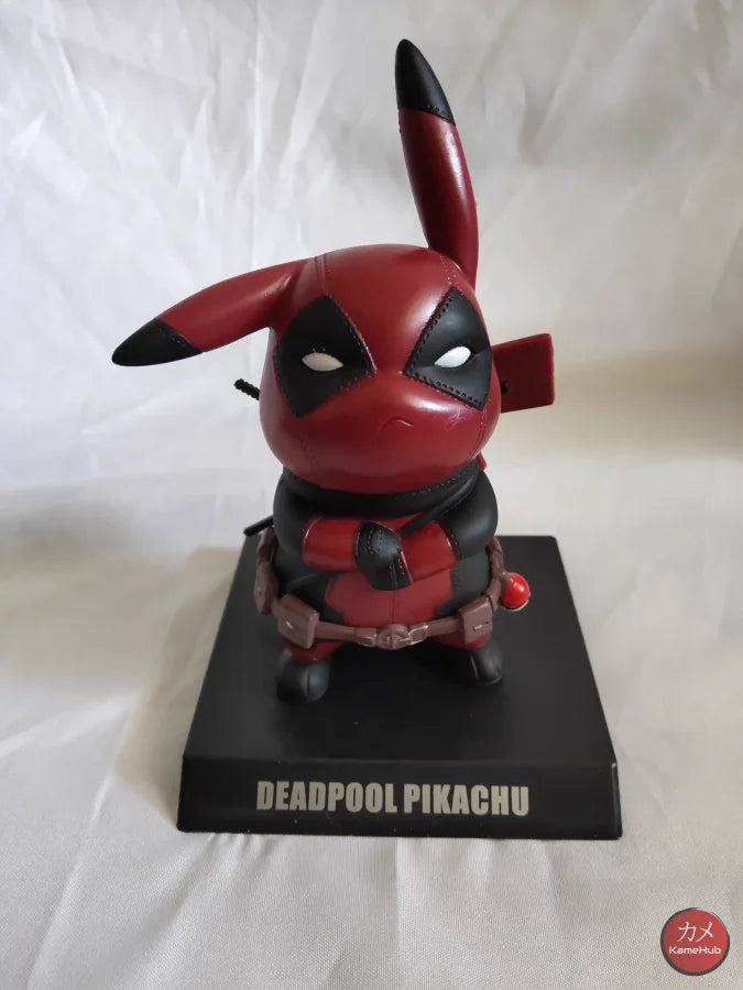 Pokemon X Deadpool - Pikachu Versione Action Figure