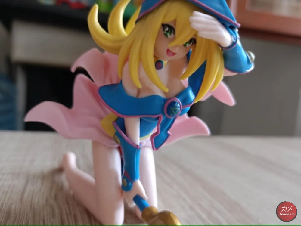 Yu-Gi-Oh! Duel Monsters - Ragazza Maga Nera Action Figure / Supporto Per Telefono Accessori